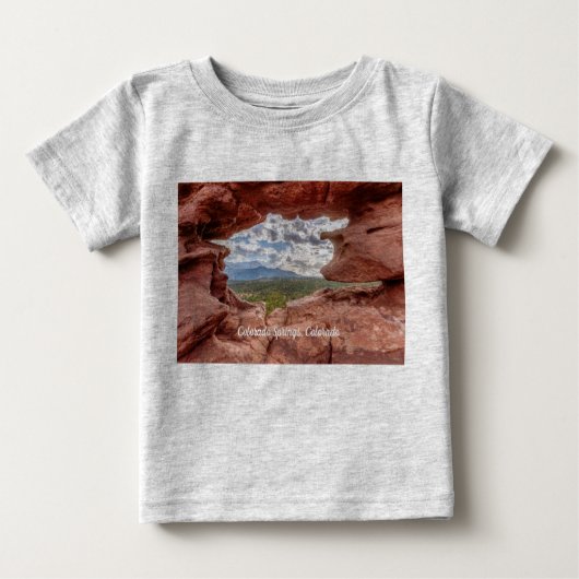 Les Pikes Pèchent À Travers Un T-shirt Toddler À T (Devant)