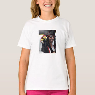 Les pirates n'ont pas besoin de T-shirt perroquets