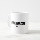 Les réfugiés font bon accueil à la tasse (Devant gauche)