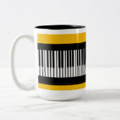 Les tasses et les tasses uniques ont conçu par (Gauche)