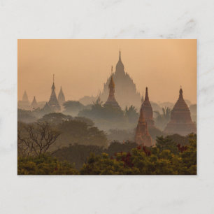 Les Temples de Bagan sur la carte postale du Myanm