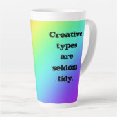 "Les types créatifs sont rarement minces" Mug Arc- (Angle droit)