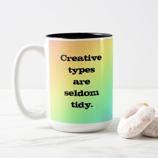 Les types créatifs sont rarement Tidy Rainbow Mug (Avec donut)