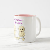 Les vraies femmes font à des jumeaux la tasse de (Devant droit)