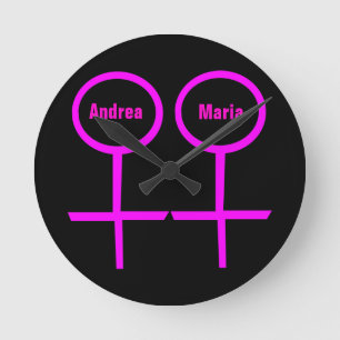 Lesbian Lovers  Wall Clock Ronde Klok