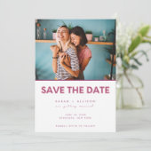 Lesbische Trouwfoto Roze Moderne Foto Save the Dat Aankondiging (Staand voorkant)