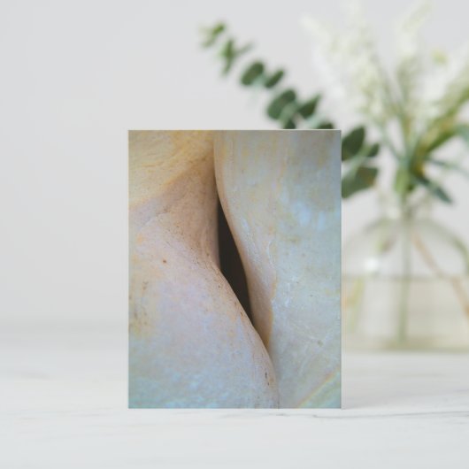 L'espace entre carte postale (Debout devant)