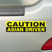 LET OP, AZIATISCHE CHAUFFEUR BUMPERSTICKER (Op auto)