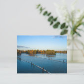 L'été dans la carte postale Joensuu (Debout devant)