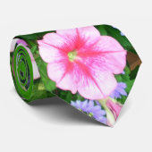 L'été fleurit la cravate de mariage (Roulé)