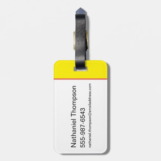 Let's Fun beroemd gemaakt door The White Lotus Bagagelabel (Achterkant verticaal)