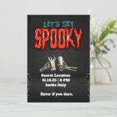 Let's Go Spooky Halloween Party Invitation | Schat Kaart (Staand voorkant)
