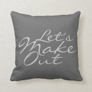 Let's Make Out - coussin décoratif