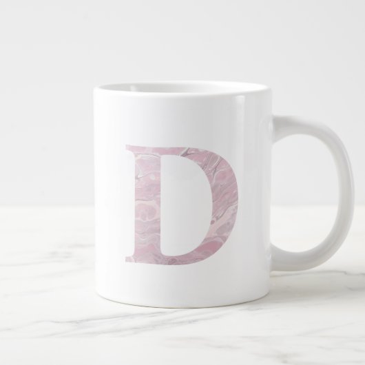 Letter D Blush Pink Boho Marble Monogram Extra Grote Beker (Rechts)