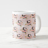 Letter E Giant Coffee Mug (Devant droit)