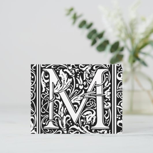 Letter M Medieval Monogram  Initiaal Briefkaart (Staand voorkant)