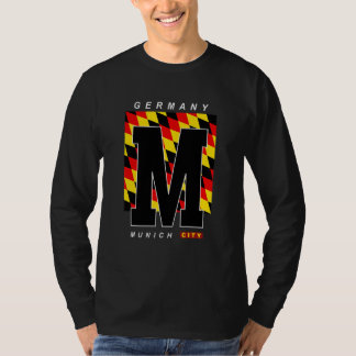 Letter M Met Naadloos Duitsland Vlag Kleuren Patro T-shirt