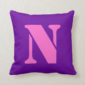 Letter N Kussens