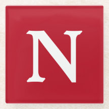 Letter N op rood
