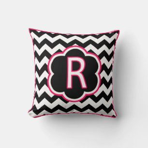Letter R Black en White Chevron Monogram Kussen