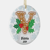 Letter V Aangepaste naam Monogram Kerstmis Keramisch Ornament (Rechts)
