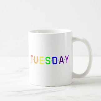 Lettering Design Dinsdag in regenboogkleuren Koffiemok