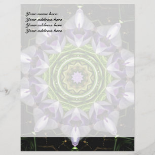 Lettre À En-tête Art de kaléidoscope de mandala floral pourpre