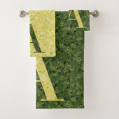 Lettre A vert foncé et jaune (En situation)