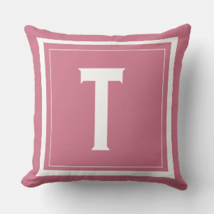 Lettre initiale Coussin