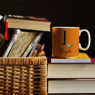 Lettre initiale de la fleur de pré orange Mug