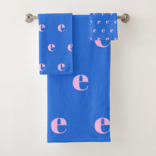 LETTRE INITIALE MONÂTRE CLAIR BLEUE rose