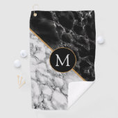 Lettre personnalisée Serviette de golf noire et Ma (En situation)