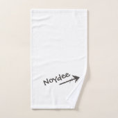 Lettres noires et flèche sur votre (Serviette à main)