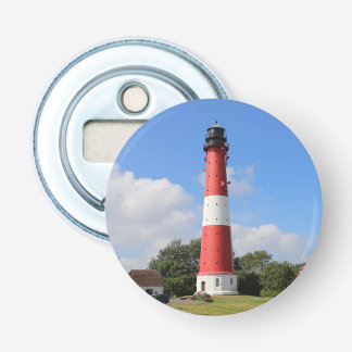 Leuchtturm auf Insel Pellworm im Sommer Button Flesopener