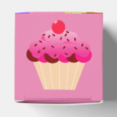 Leuk, helder roze cupcake - Bruiloft Bedankdoosjes (Bovenkant)