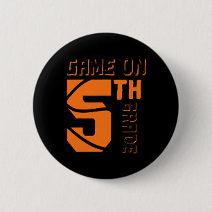 Leuk spel op 5e klas basketbal eerste dag van scho ronde button 5,7 cm