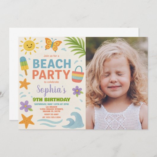 Leuk zomerthema met golven, zonneschijn en speels kaart (Voorkant / Achterkant)