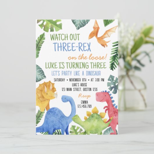 Leuke Dinosaurus Drie-rex Verjaardag Uitnodiging (Staand voorkant)