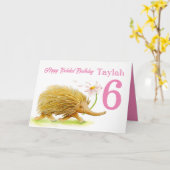 Leuke echidna running meisjes late 6e verjaardag kaart (Gele Bloem)