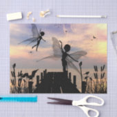 Leuke fee die op een pier dansen tissuepapier (Craft)