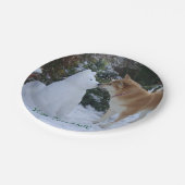 Leuke foto van hond kussen sneeuwpop met Kerstmis Papieren Bordje (Gekanteld)