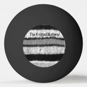 Leuke gebreide zwart-witte strepen pingpongballen