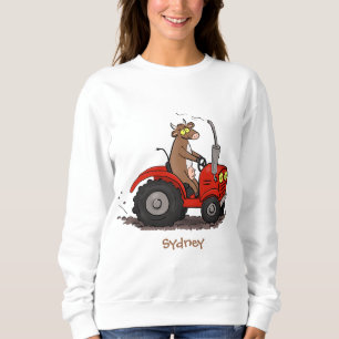 Leuke gelukkige koe die een rode tractor bestuurt trui