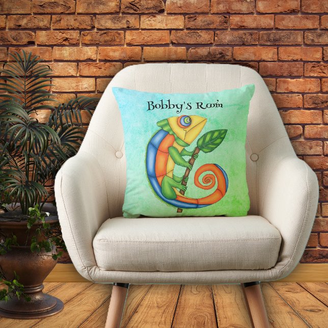 Leuke Hagedis Bright Kleuren Stick Leaf op Blauw G Kussen (Fun lizard big eyes in bright colours holding leaf on green blue mix throw decorative pillow.)