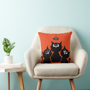 Leuke Halloween Schattigee Kittens met Spider Kussen