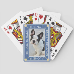 Leuke huisdier foto Drinken met de hond Pokerkaarten