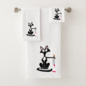 Leuke killer kat met een bloederig mes bad handdoek (Insitu)