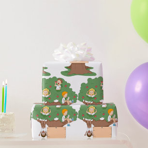 Leuke Kinder spelen in Apple Tree Cadeaupapier