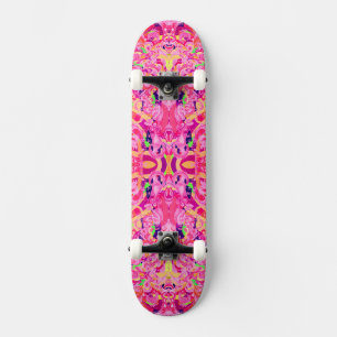 Leuke kleurrijke abstracte wervelende schildering skateboard