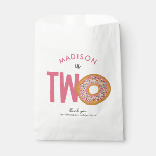 Leuke kleurrijke donuts twee 2e verjaardag bedankzakje
